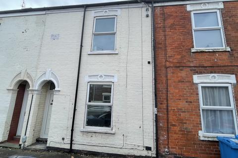 3 bedroom terraced house to rent - Field Street, Hull, Yorkshire, HU9