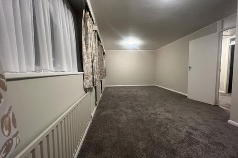 3 bedroom detached house to rent - Crofthill Road,  Slough,  SL2