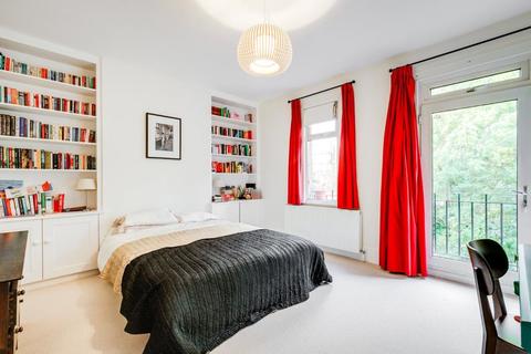 4 bedroom flat for sale - Aldred Road, West Hampstead, London, NW6