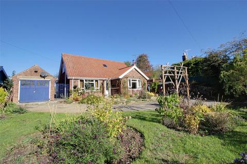 3 bedroom bungalow for sale - New Road, Shipdham, Thetford, Norfolk, IP25