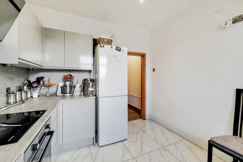2 bedroom duplex to rent - South Ealing Road, London, W5