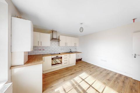 4 bedroom apartment to rent, Bracken House, London, E3