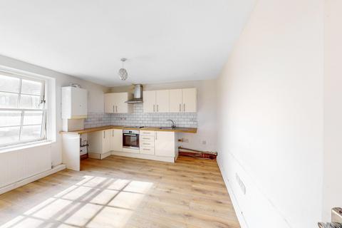 4 bedroom apartment to rent, Bracken House, London, E3