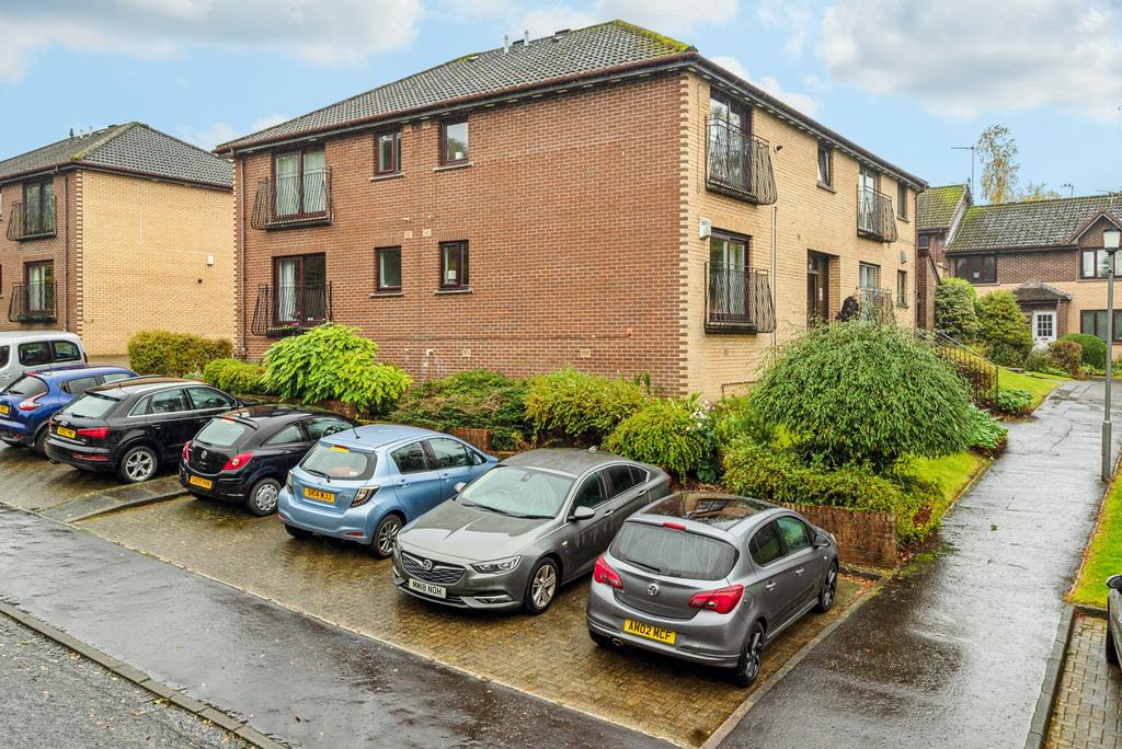 Printers Land, Busby, East... 1 bed flat £750 pcm (£173 pw)