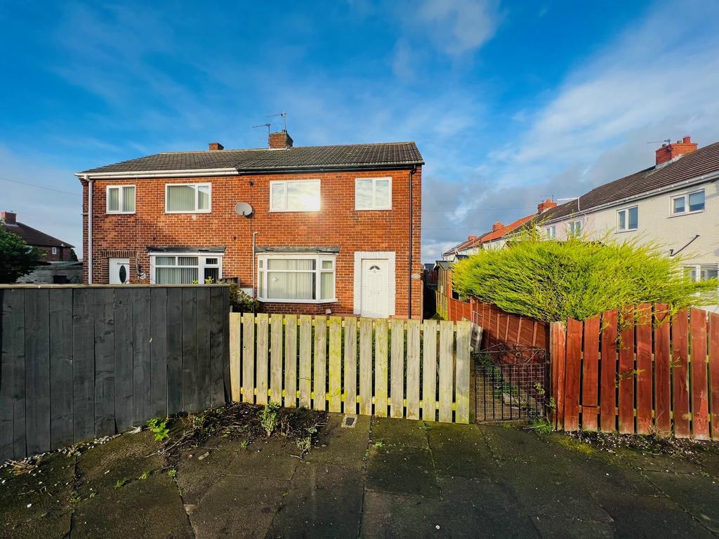 Truro Avenue, Murton, Seaham, County Durham, SR7 3 bed semidetached