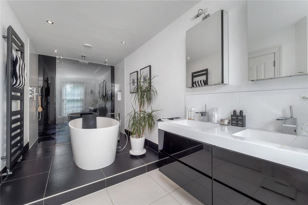 Bedroom 1 En Suite