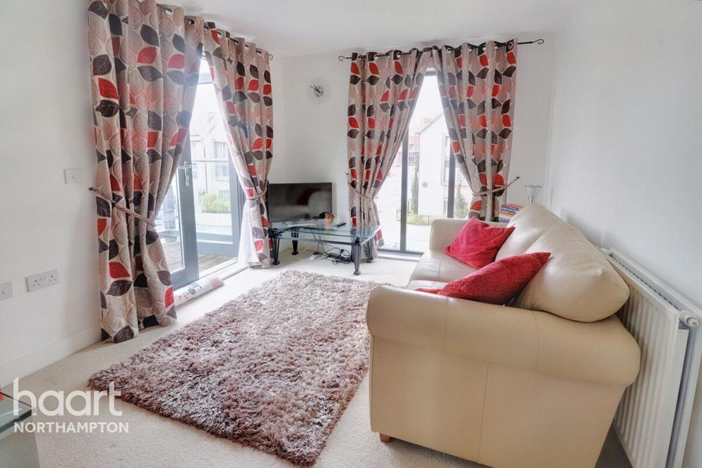 Gifford Lane, Northampton 2 bed apartment £180,000