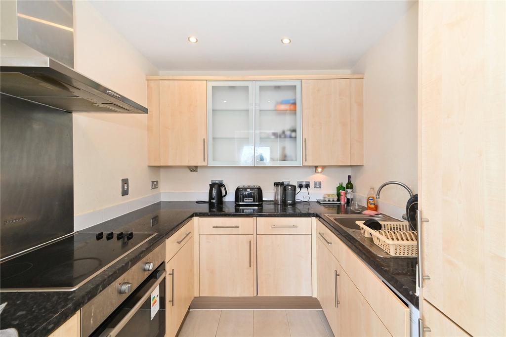 Apartment in London - View 3