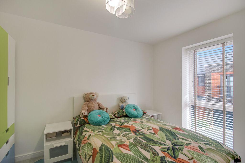 Bedroom 2 (Double)