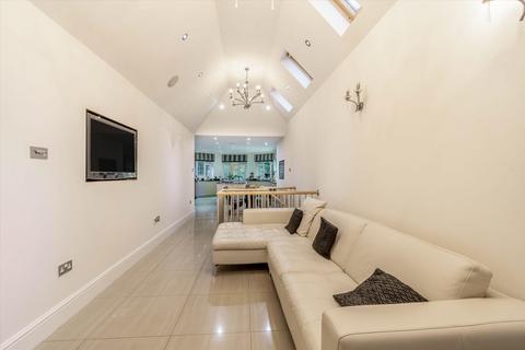 5 bedroom detached house for sale - Keepers Road, Sutton Coldfield, West Midlands, B74.
