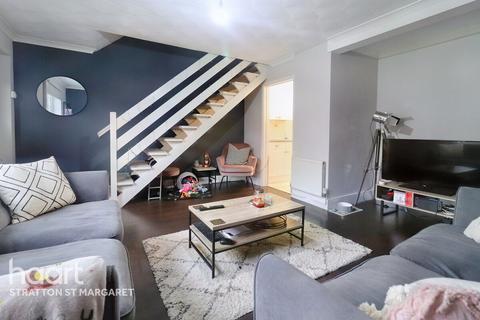 99 Elmore, Swindon, SN3 3TN