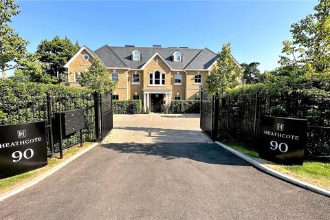 2 bedroom apartment for sale, Heathcote House, Camlet Way, Hadley Wood, Hertfordshire, EN4