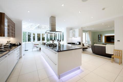 80 Fulmer Drive, Gerrards Cross, SL9 7HE
