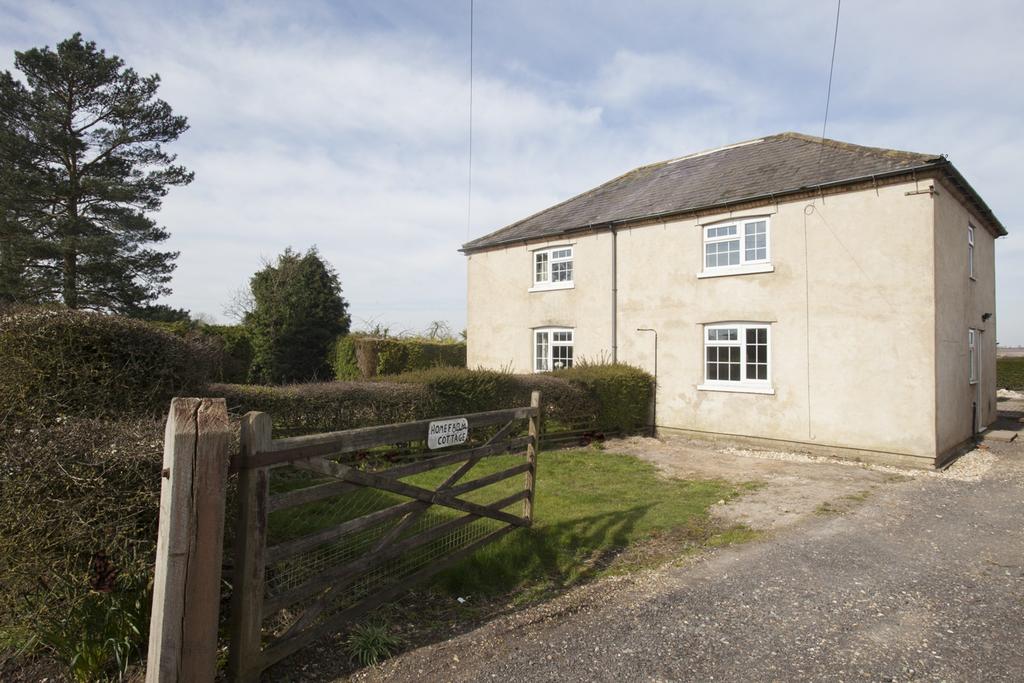Louth Road, Hainton LN8 2 bed semidetached house £795 pcm (£183 pw)