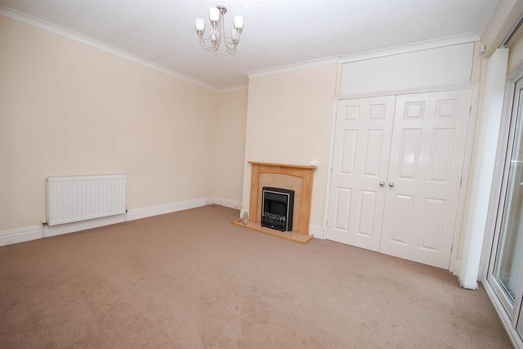 Benton Park Road, Benton 3 bed flat £700 pcm (£162 pw)