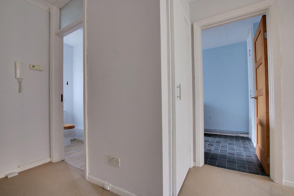 Winn Road, Southampton 2 bed ground floor flat for sale £250,000