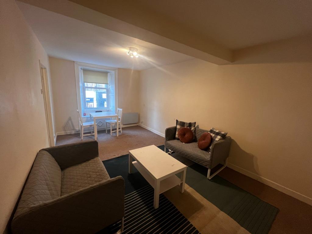 High Street, Hawick, TD9 1 bed flat for sale £40,000