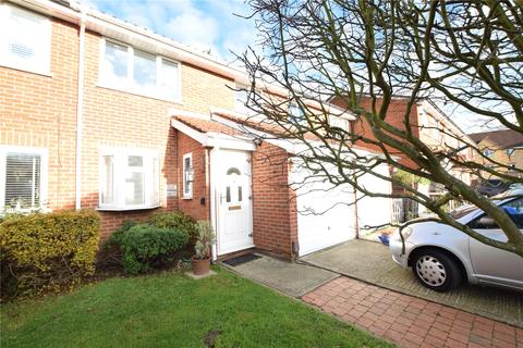 3 bedroom terraced house for sale - Millhaven Close, Chadwell Heath, RM6