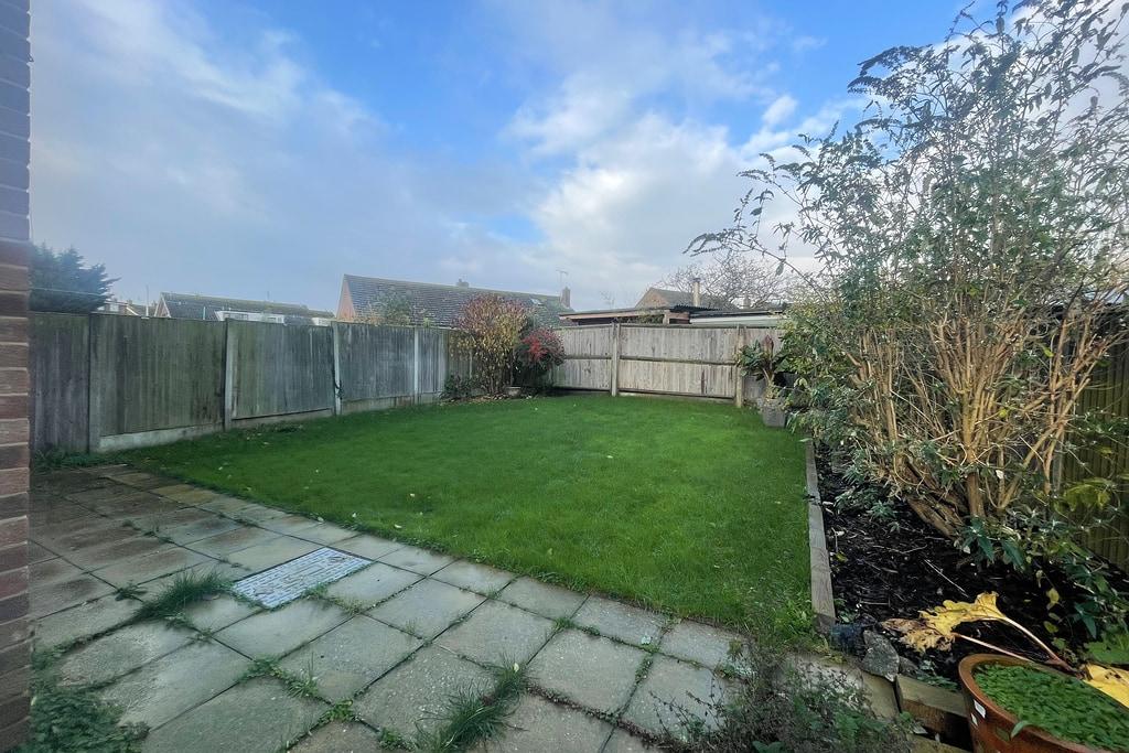 Lambs Walk, Whitstable 3 bed semidetached house £1,400 pcm (£323 pw)
