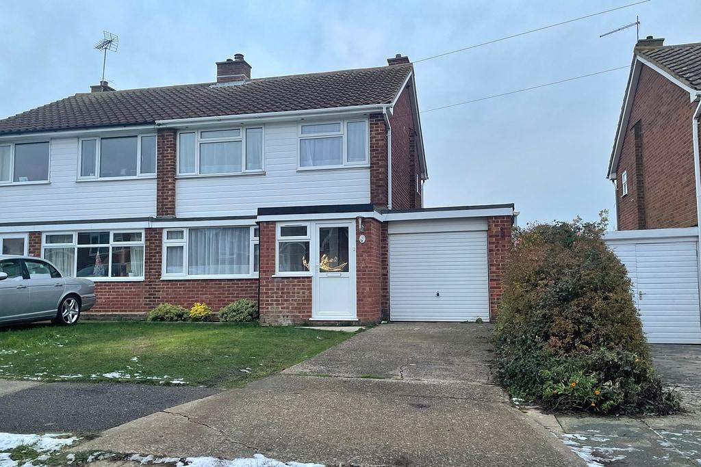 Lambs Walk, Whitstable 3 bed semidetached house £1,400 pcm (£323 pw)