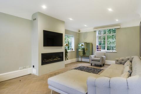 Nateley House Ridgway, Pyrford, Woking, GU22 8PW