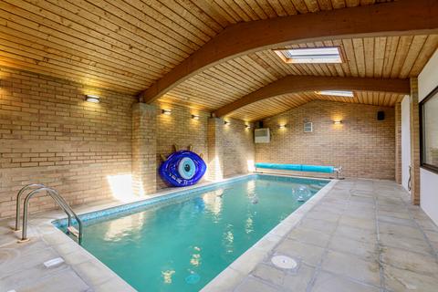 Nateley House Ridgway, Pyrford, Woking, GU22 8PW