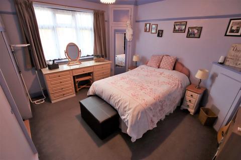 63 Upminster Road, Hornchurch, RM11 3XA