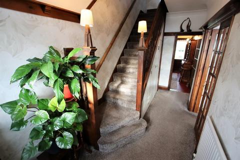 63 Upminster Road, Hornchurch, RM11 3XA