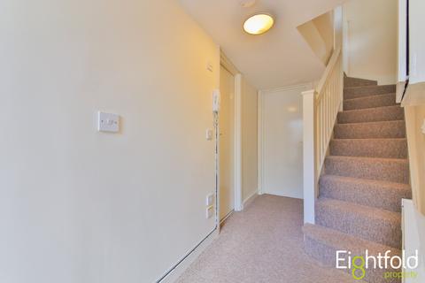 2 bedroom detached house to rent, Inverness Road, Brighton