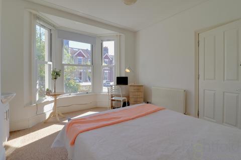 5 bedroom terraced house to rent, Hollingbury Road, Brighton