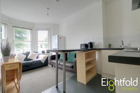 4 bedroom maisonette to rent, Sackville Road, Hove