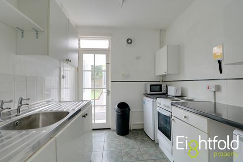 4 bedroom terraced house to rent, Coombe Road, Brighton, East Sussex