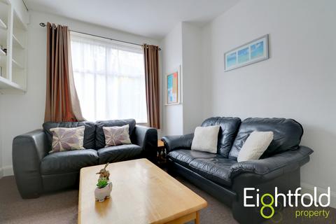 4 bedroom terraced house to rent, Coombe Road, Brighton, East Sussex