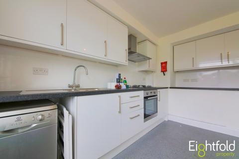 6 bedroom terraced house to rent, Milner Road, Brighton