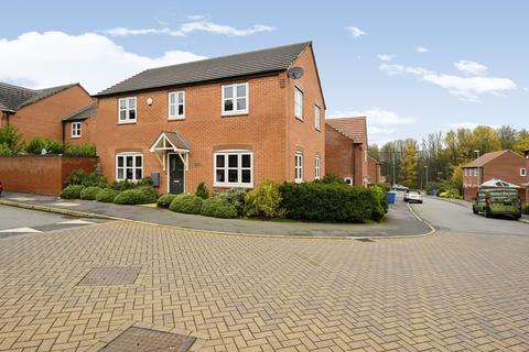 4 bedroom detached house for sale - Debdale Way, Mansfield