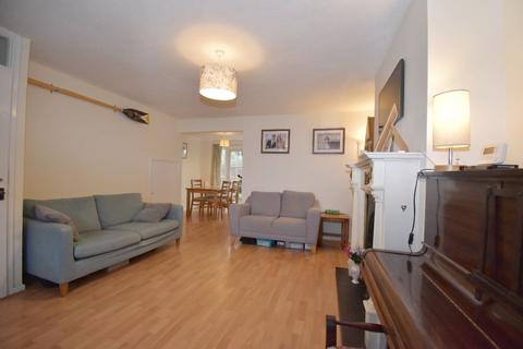 3 bedroom end of terrace house to rent, Malvern Road, Cambridge