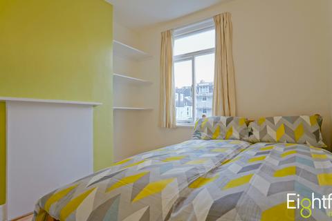 undefined, Lincoln Street, Brighton