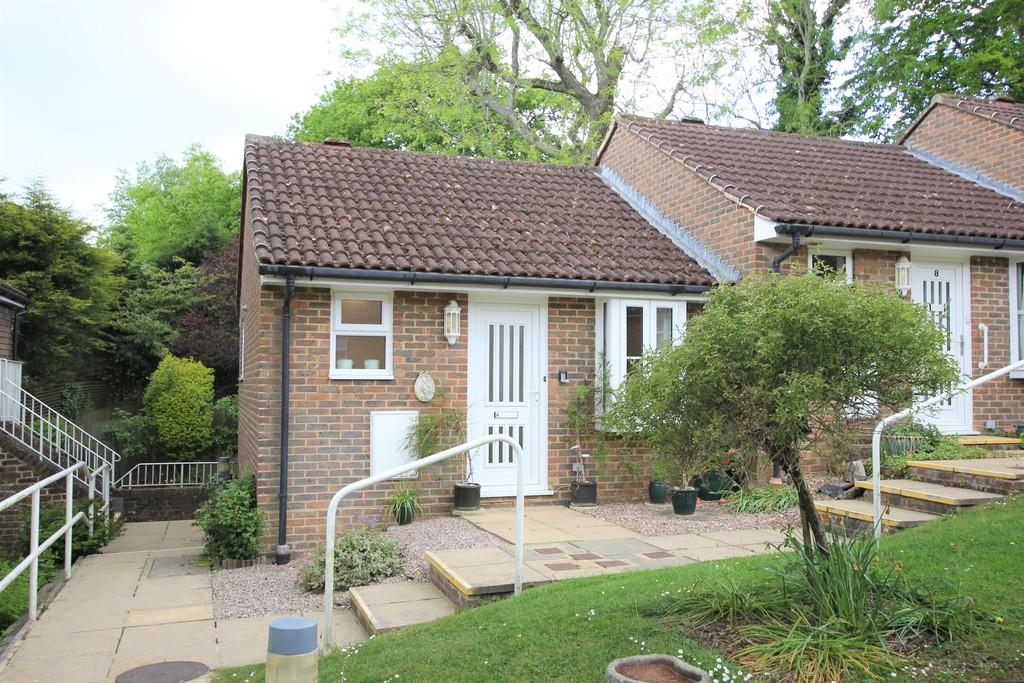 Mutton Hall Hill, Heathfield 1 bed terraced bungalow for sale £75,000