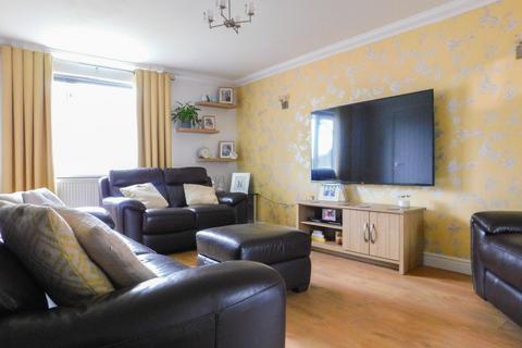 15 Airedale Close, Broughton, Brigg, DN20 0EP