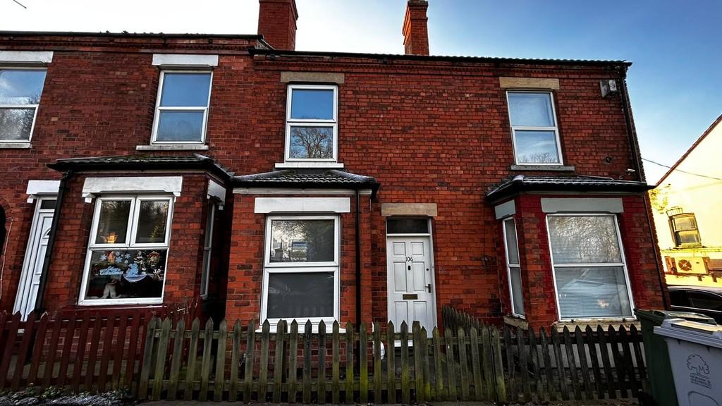 Beacon Hill Road, Newark 2 bed terraced house £695 pcm (£160 pw)