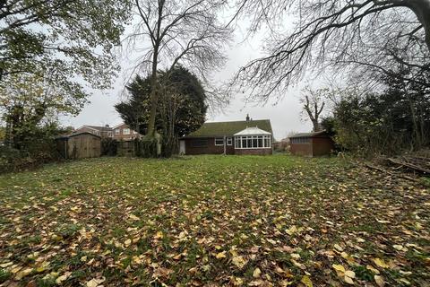3 bedroom detached bungalow for sale - Long Lane, Middlewich