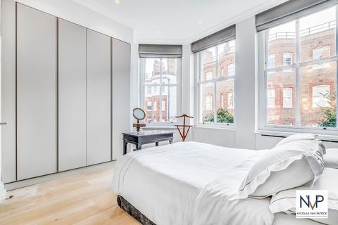 3 bedroom apartment to rent, Cadogan Square, Chelsea, SW1X