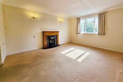 1 bedroom flat for sale, Queens Park House, Queens Park View, Handbridge, Chester, CH4