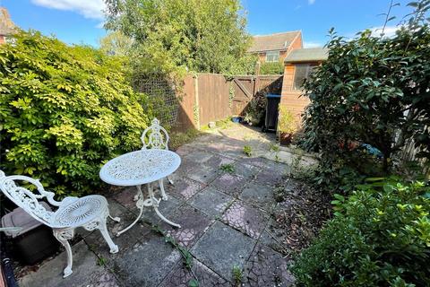 14 Barnston Court, Farndon, Chester, CH3 6PQ