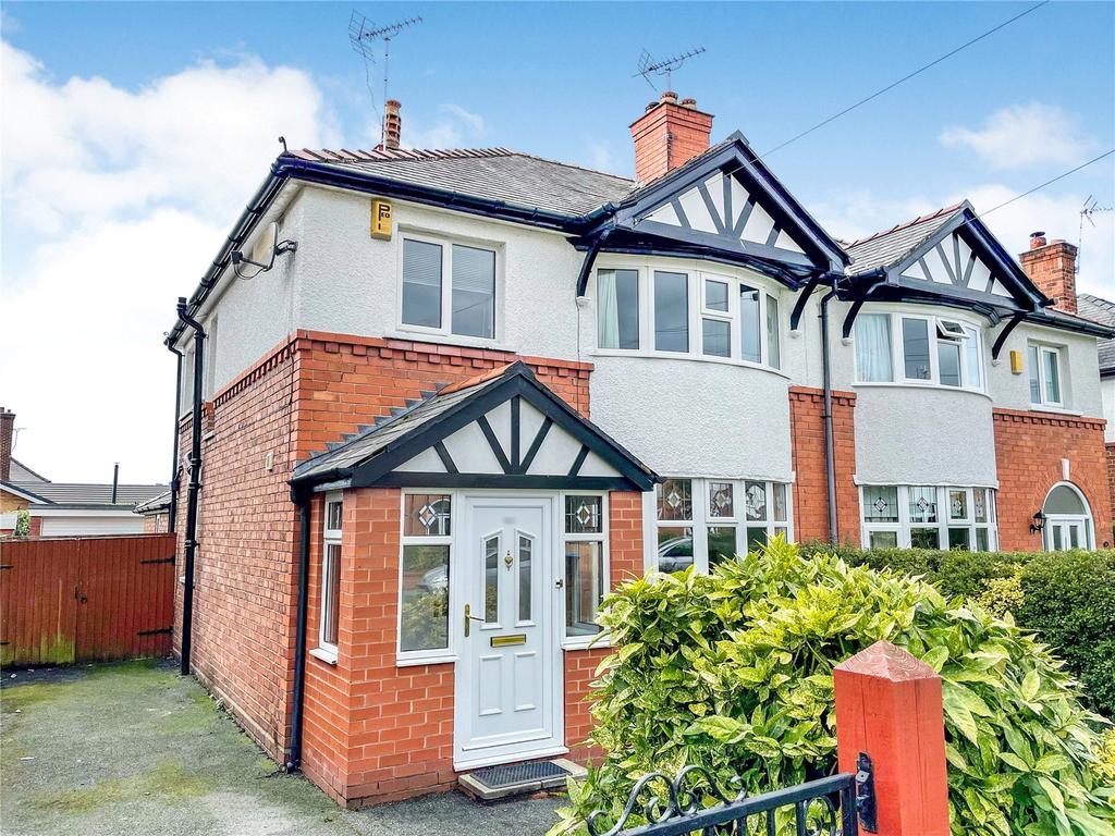 Lache Park Avenue, Chester, CH4 3 bed semidetached house for sale £