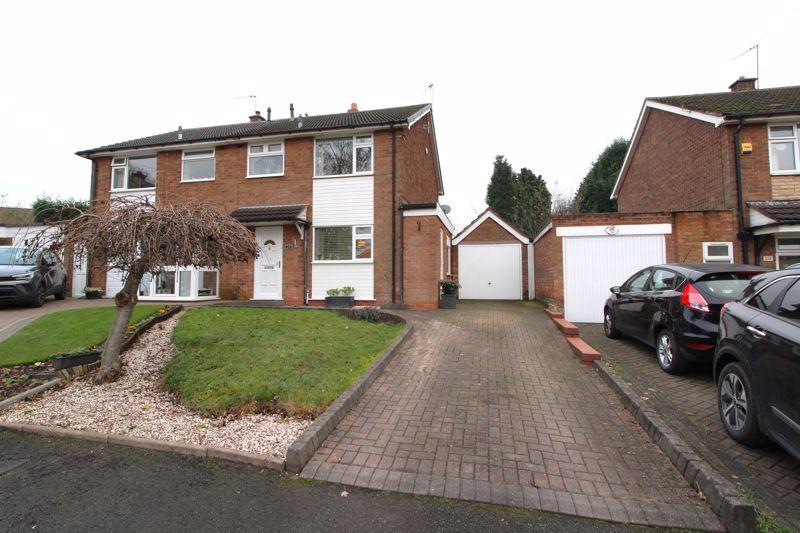 The Walmers, Aldridge, WS9 8QW 3 bed semidetached house for sale £