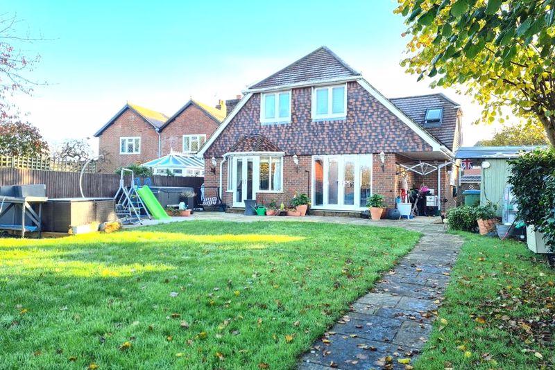 Old Street, Hill Head, Fareham, PO14 4 bed detached house for sale £799,995