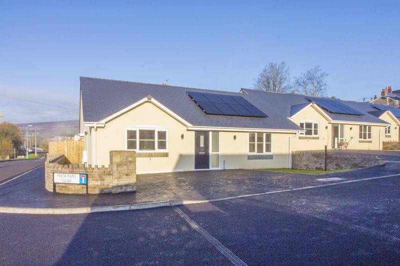 Trem Pant Glas, Pontypool REF00020729 3 bed detached bungalow for