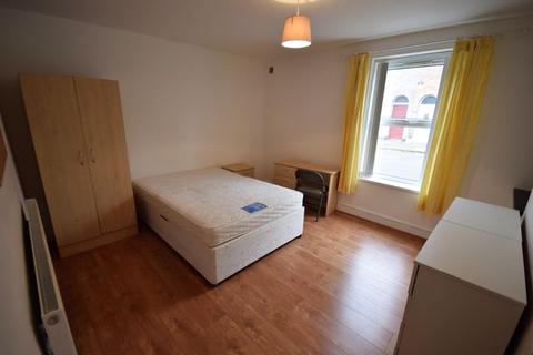 3 bedroom terraced house to rent - Fusehill Street, Carlisle