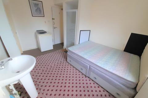 House share to rent - Holmes Road, Kentish Town